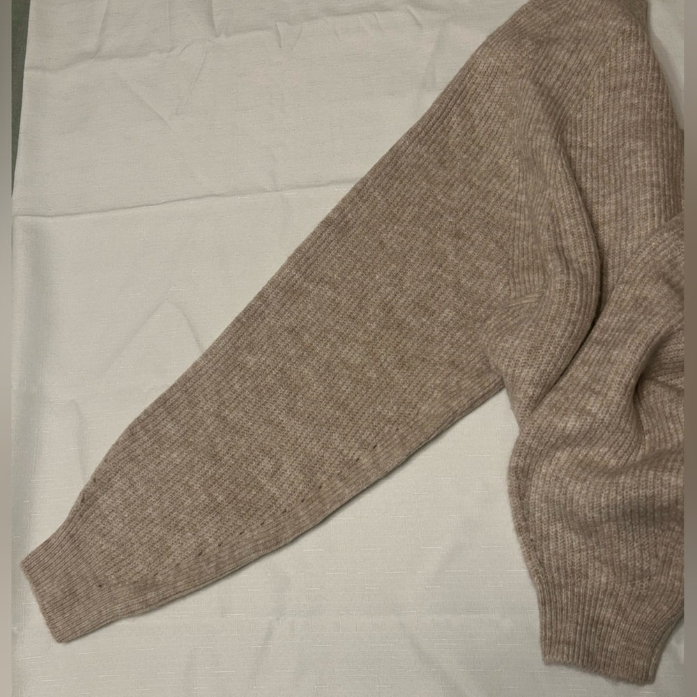 ASOS women’s Beige Crewneck Sweater - Picture 13 of 13